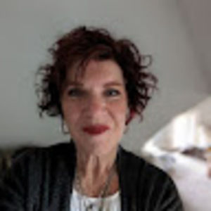 Meet your Posher, Maribeth